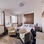 Gæstehus Point 3*
